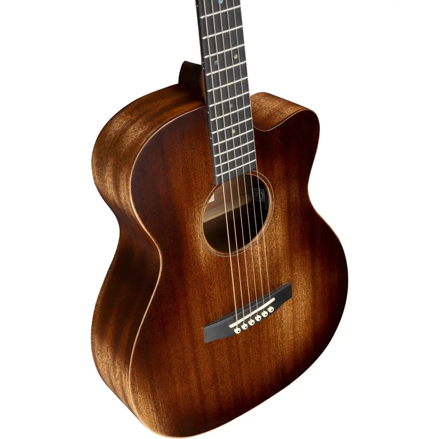 Martin 000C JR E Streetmaster Sapele* *Kunderetur Cutaway, Martin E-1 Preamp 