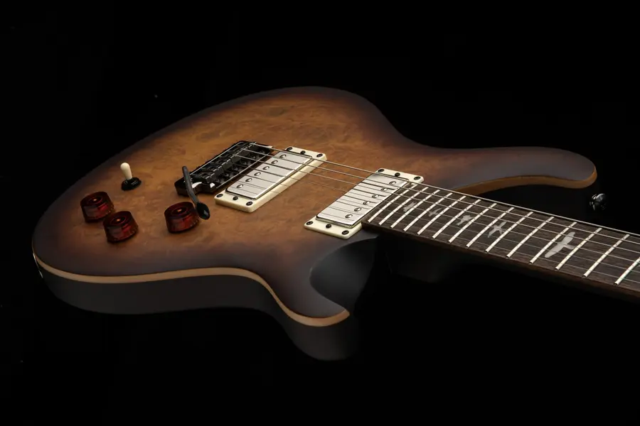 PRS Exotic DGT Laurel Burl Mahogany, lønn, DGT "S" humbuckere 