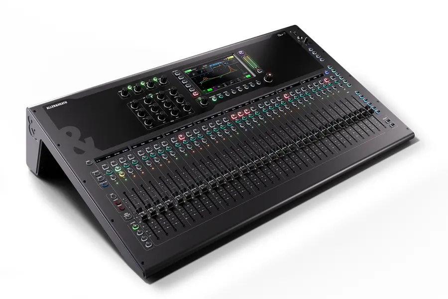 A&H Qu-7 Digitalmikser 32 Mic/Linje 20+2 Ut 