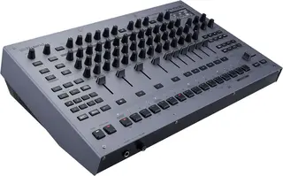Roland TR-1000 Rhythm Creator