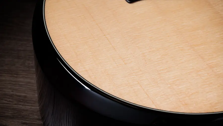 Taylor Builder's Edition 514ce Natural top 