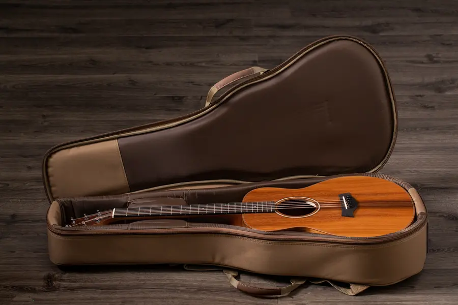 Taylor GS Mini-e Koa 