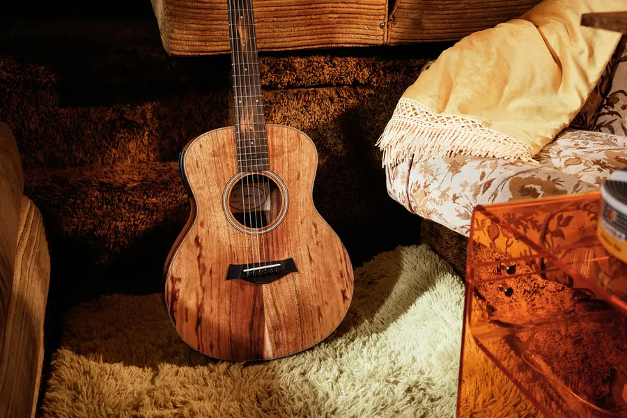 Taylor GS Mini-e Koa 