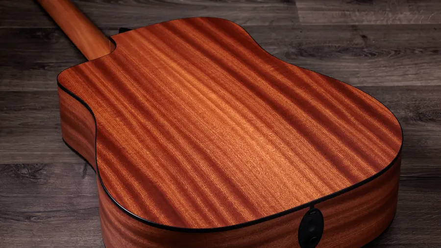 Taylor 150ce 