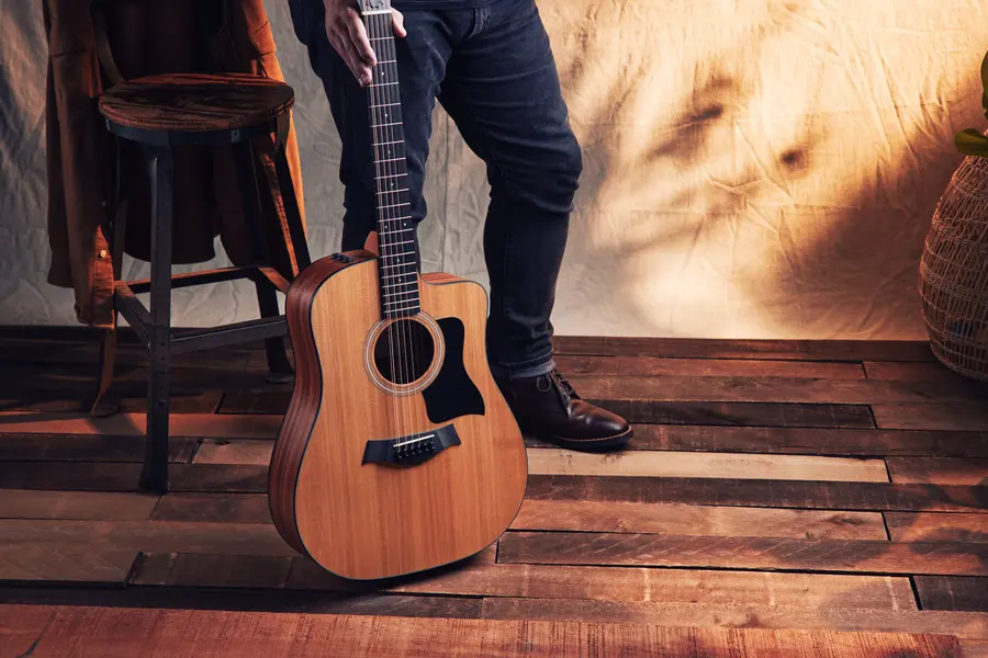 Taylor 150ce 