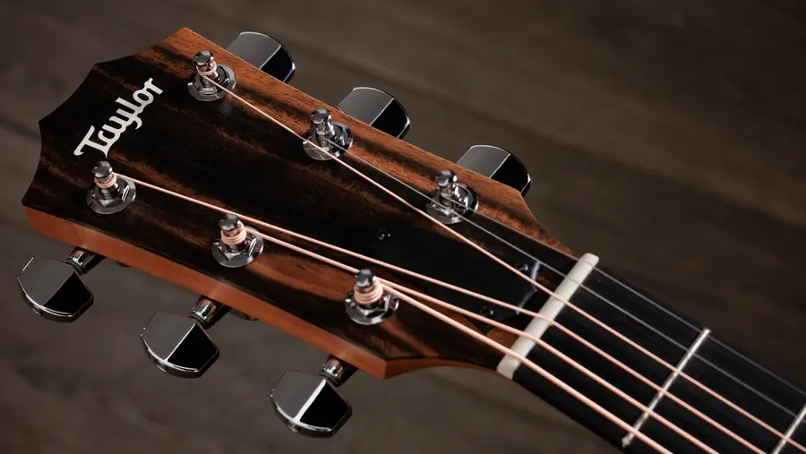 Taylor 214ce 