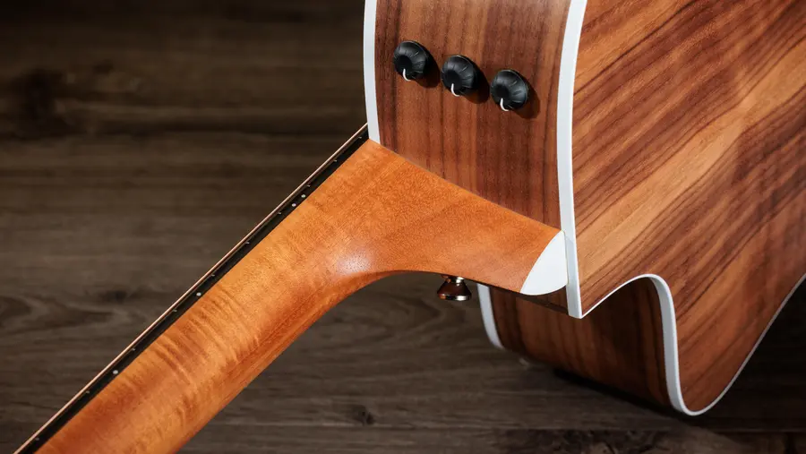 Taylor 214ce 