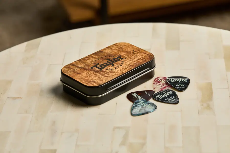 Taylor Pick Tin, Koa Top Collectable Darktone Series 