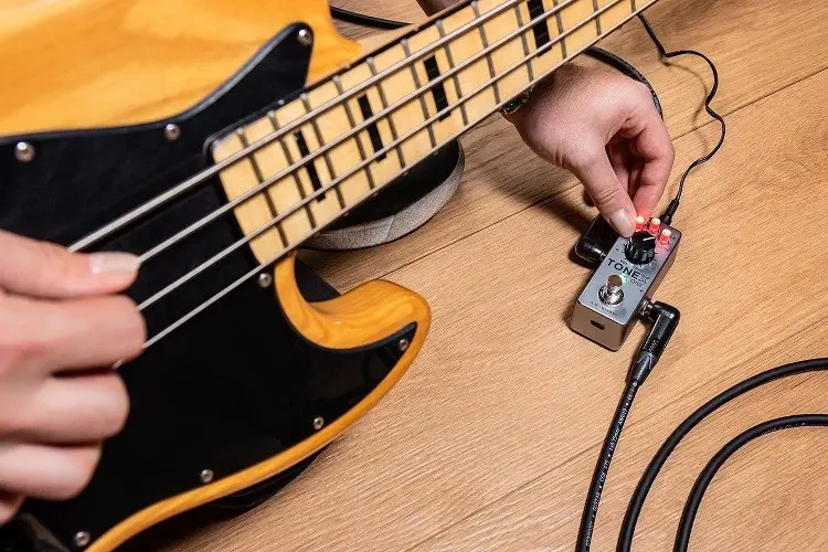 IK Multimedia ToneX One Bass 