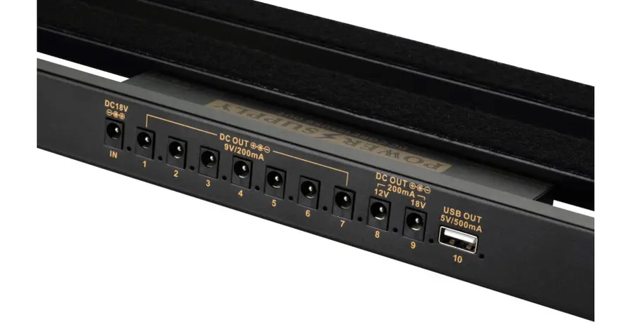 Yuer PR-01S - Small Size Pedalboard with built in power supply 