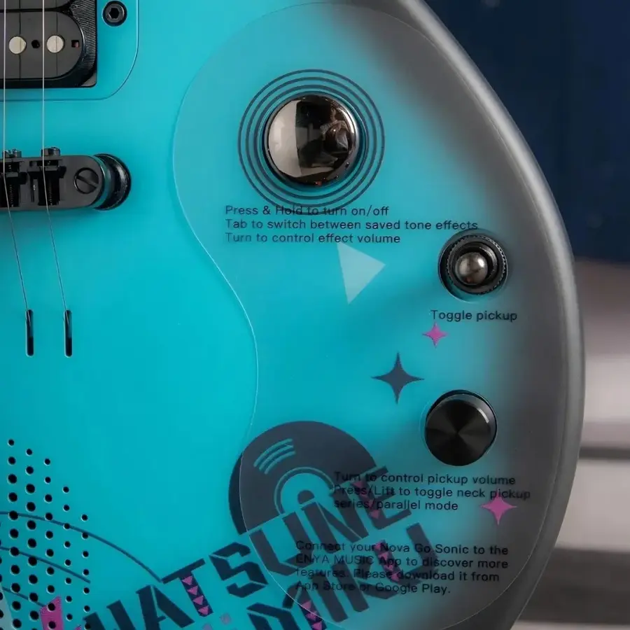 Enya Nova Go Sonic Hatsune Miku el-gitar 