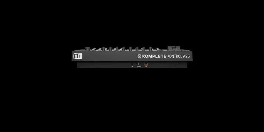 Native Instruments Komplete Kontrol A25* *Kunderetur 