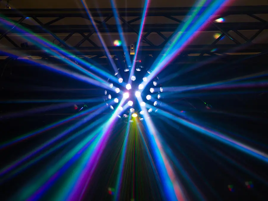 Eurolite Akku B-40 LED Beam Effect Black RGBW Strobe RG Laser AirW 2.4GHz 