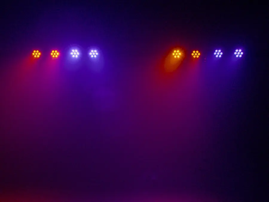 Eurolite LED KLS-3002 MK2 Compact Set Lighting Strip 4x 6in1 RGBAW/UV Spots 