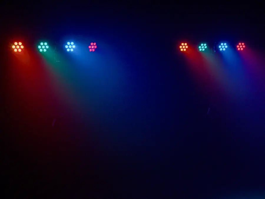 Eurolite LED KLS-3002 MK2 Compact Set Lighting Strip 4x 6in1 RGBAW/UV Spots 