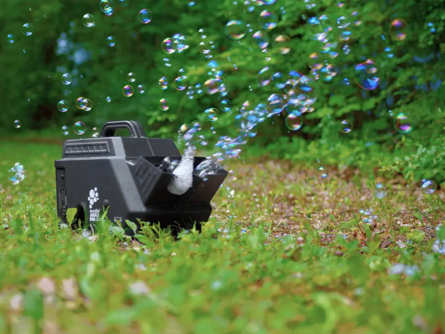 Eurolite Akku BW-300 Bubble Machine Mobile Dual Wheel DMX Wireless Timer 5h 