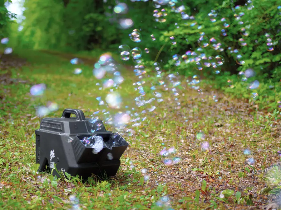 Eurolite Akku BW-300 Bubble Machine Mobile Dual Wheel DMX Wireless Timer 5h 