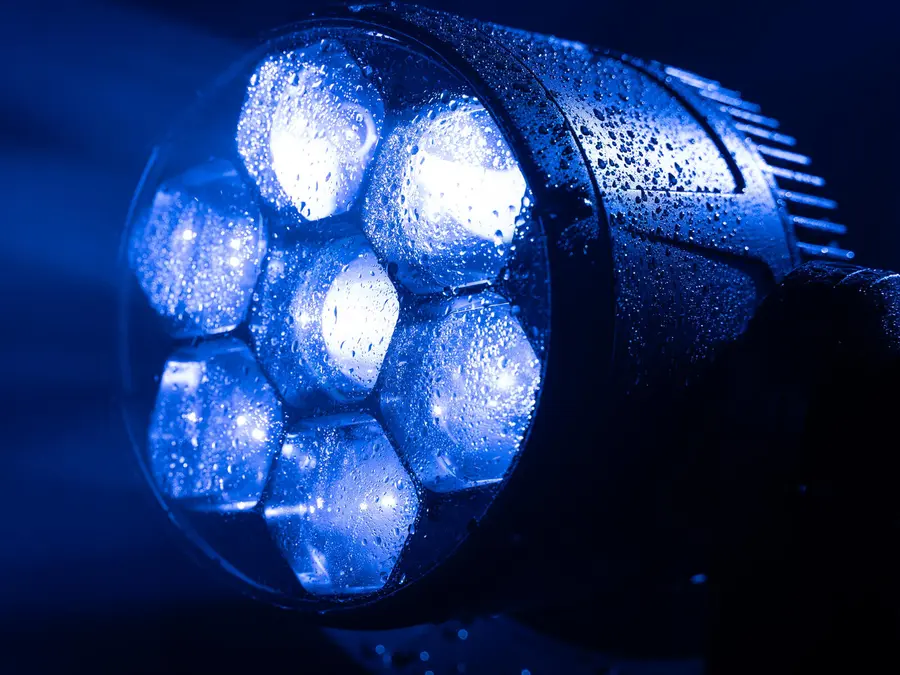 Eurolite LED IP TMH-H420 Wash Effect Weatherproof IP65 7x 40W RGBW Zoom 