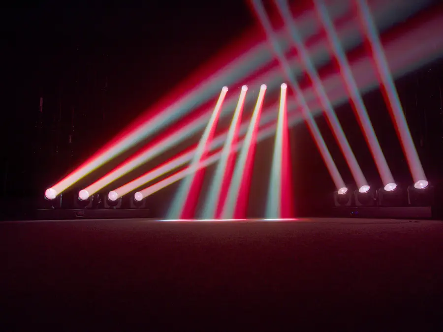 Eurolite LED TMH Bar B240 Moving Head 4x60W RGBW Individually Controlled Beams 