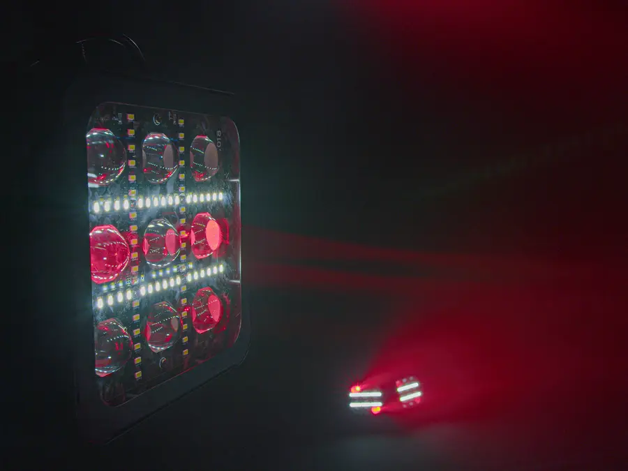 Eurolite LED BP-9 Panel RGBW+CW Spotlight 9x Controllable Beams 4 Seg 