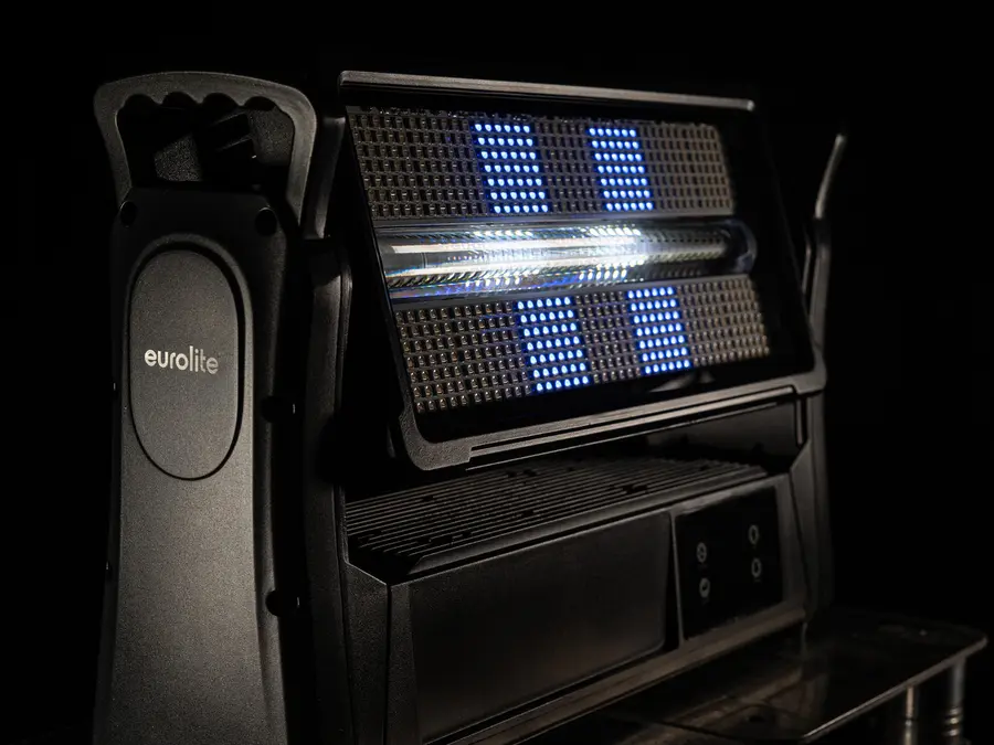 Eurolite LED IP Mega Pix Strobe SWING Outdoor IP65 714 LED Tilt Motor Blind 