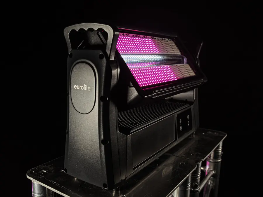 Eurolite LED IP Mega Pix Strobe SWING Outdoor IP65 714 LED Tilt Motor Blind 