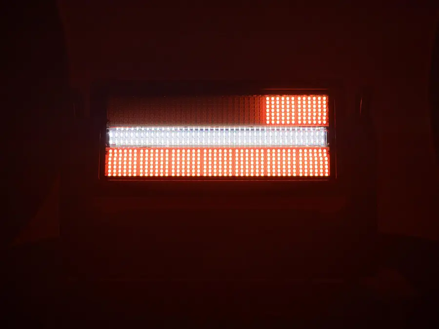 Eurolite LED IP Mega Pix Strobe SWING Outdoor IP65 714 LED Tilt Motor Blind 