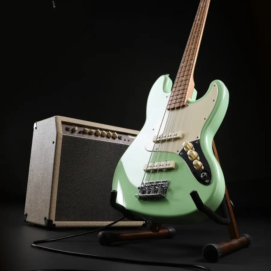 Donner Seeker Deluxe Bass, Surf Green Electric Bass Package 