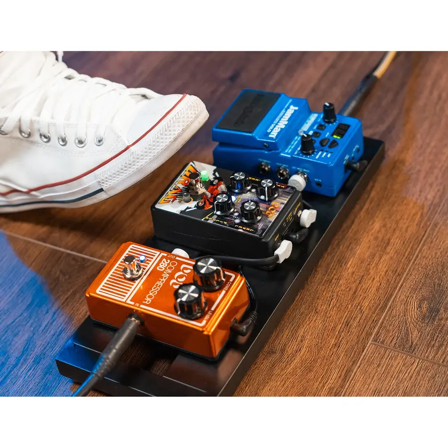 DOD DRAG Modulated Analog Delay Digitally Controlled BBD FX Pedal 