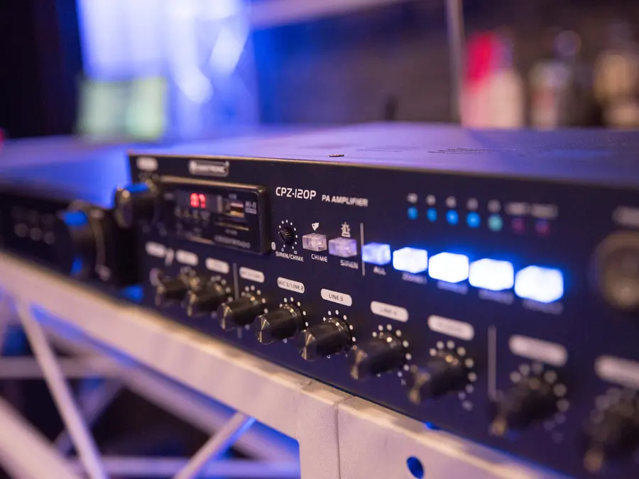 Omnitronic CPZ-120P PA Mixer 4-Zone, Bluetooth, Audio Player, 120W 