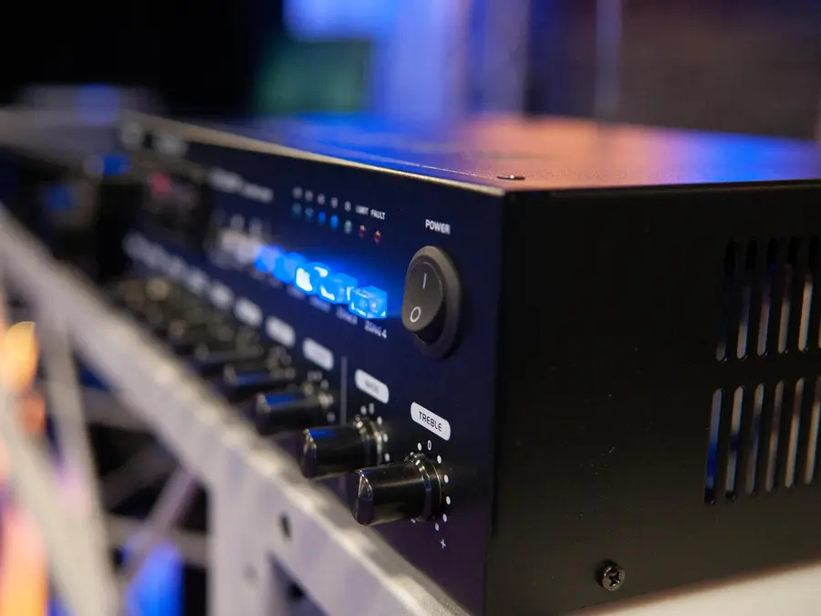 Omnitronic CPZ-120P PA Mixer 4-Zone, Bluetooth, Audio Player, 120W 