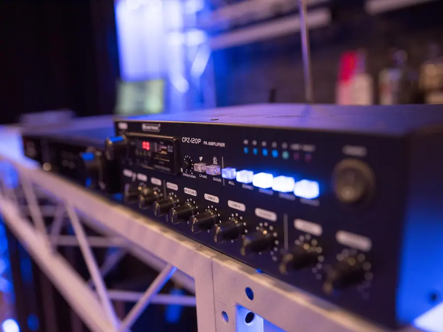 Omnitronic CPZ-120P PA Mixer 4-Zone, Bluetooth, Audio Player, 120W 